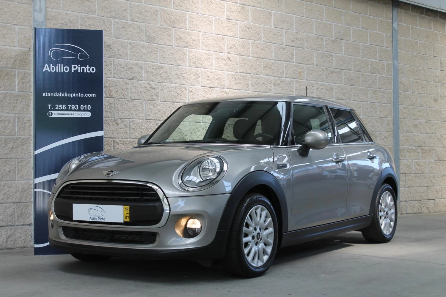 MINI 3 Portas ONE D 1