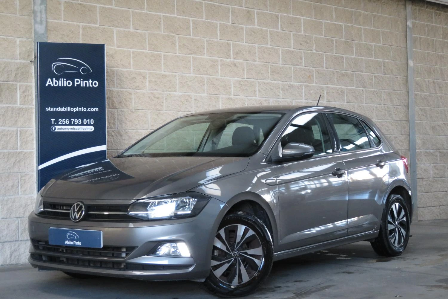 Volkswagen Polo 1.0 TSi Confortline DSG 1