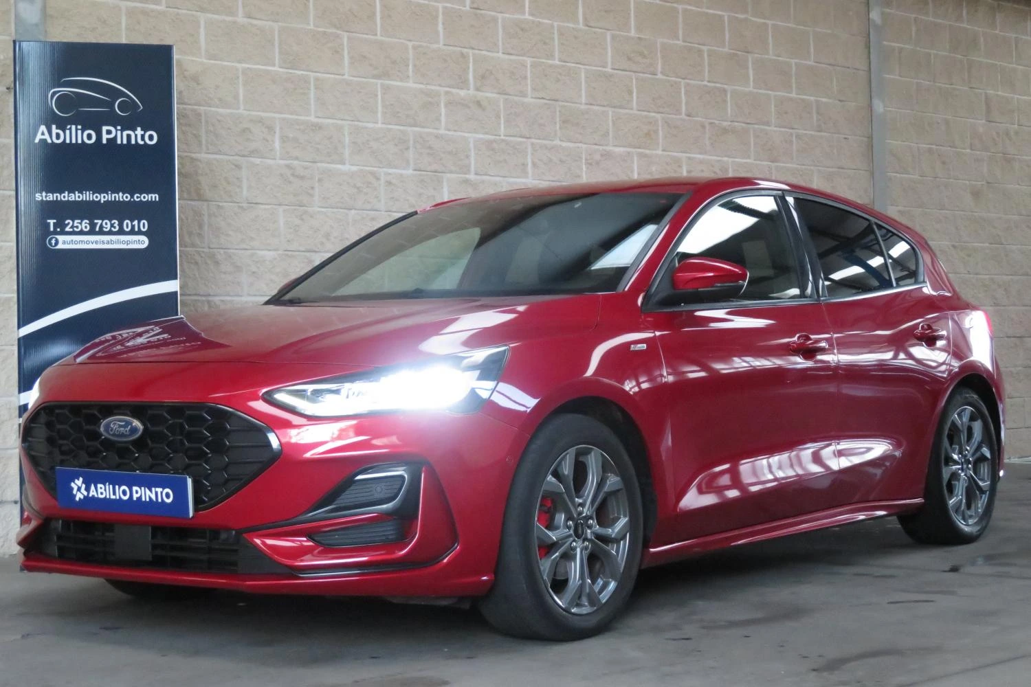 Ford Focus 1.0 EcoBoost ST-Line X 1