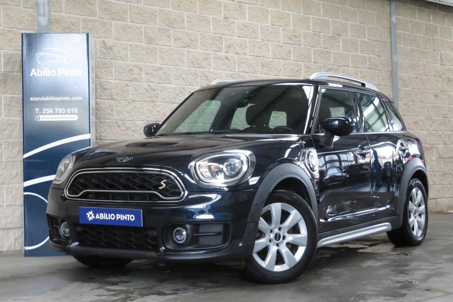 MINI Countryman Cooper SE ALL4 Auto 1