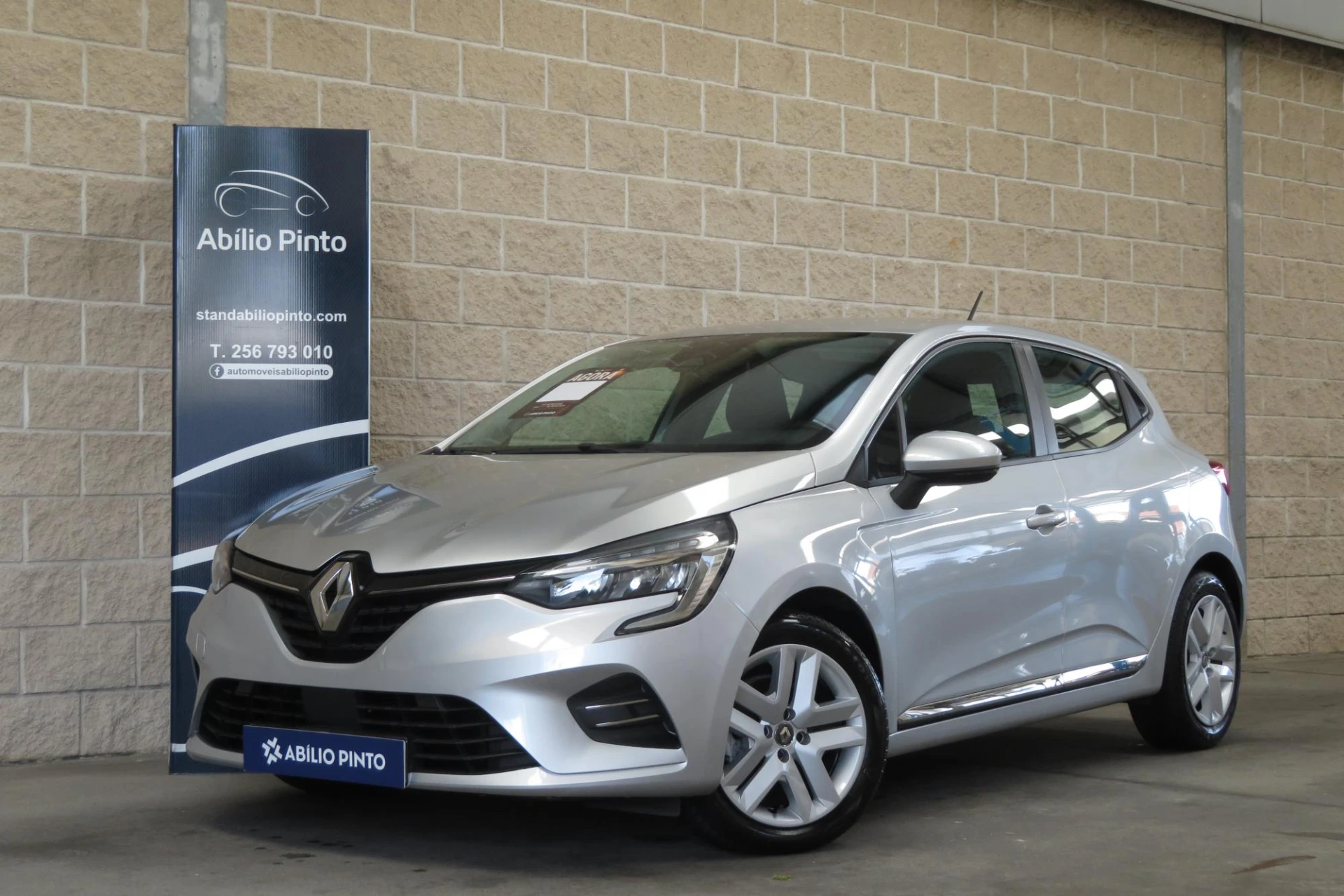Renault Clio 1.5 Blue dCi Intens 1