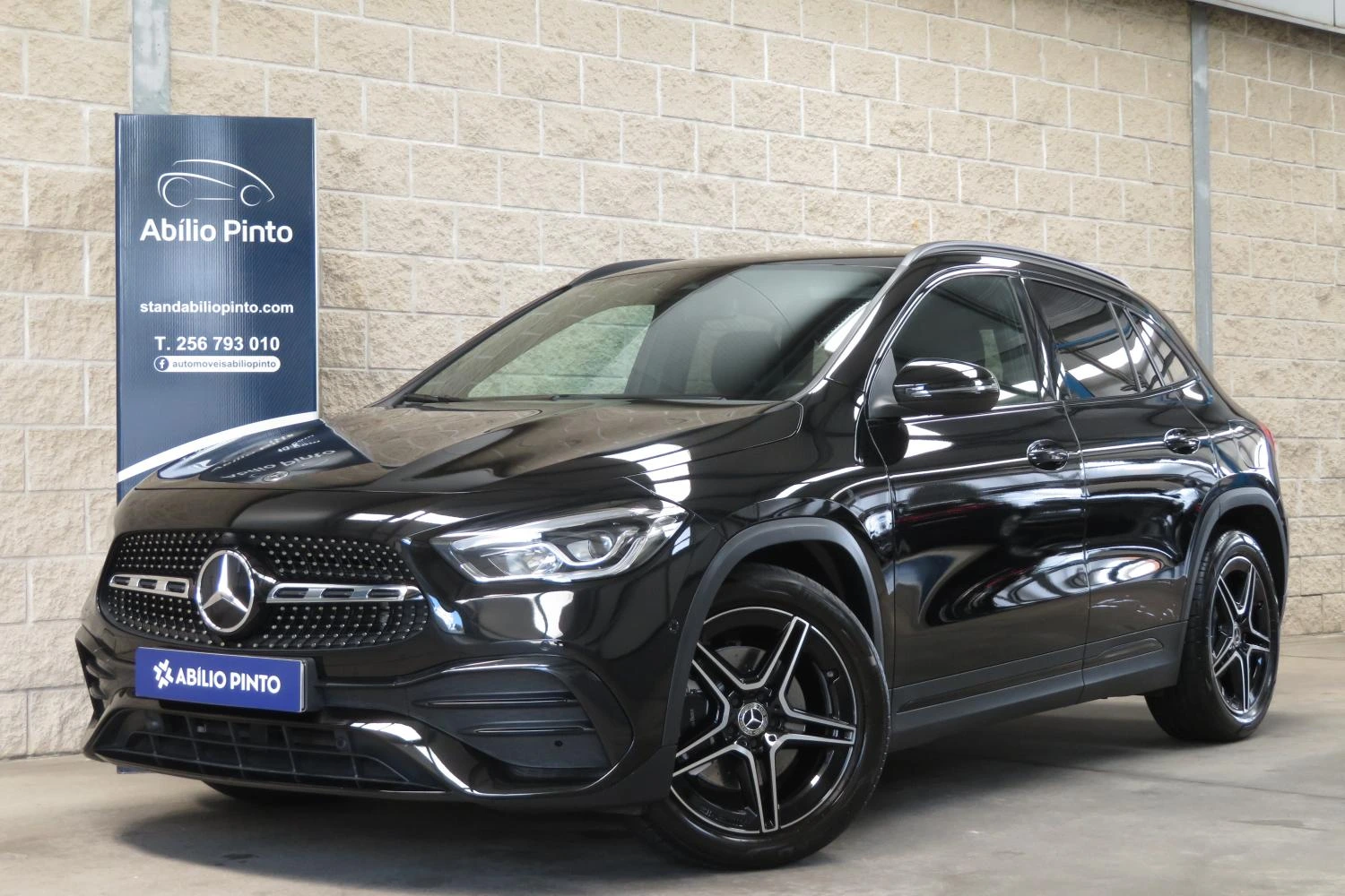 Mercedes-Benz GLA 180 d AMG Line 1