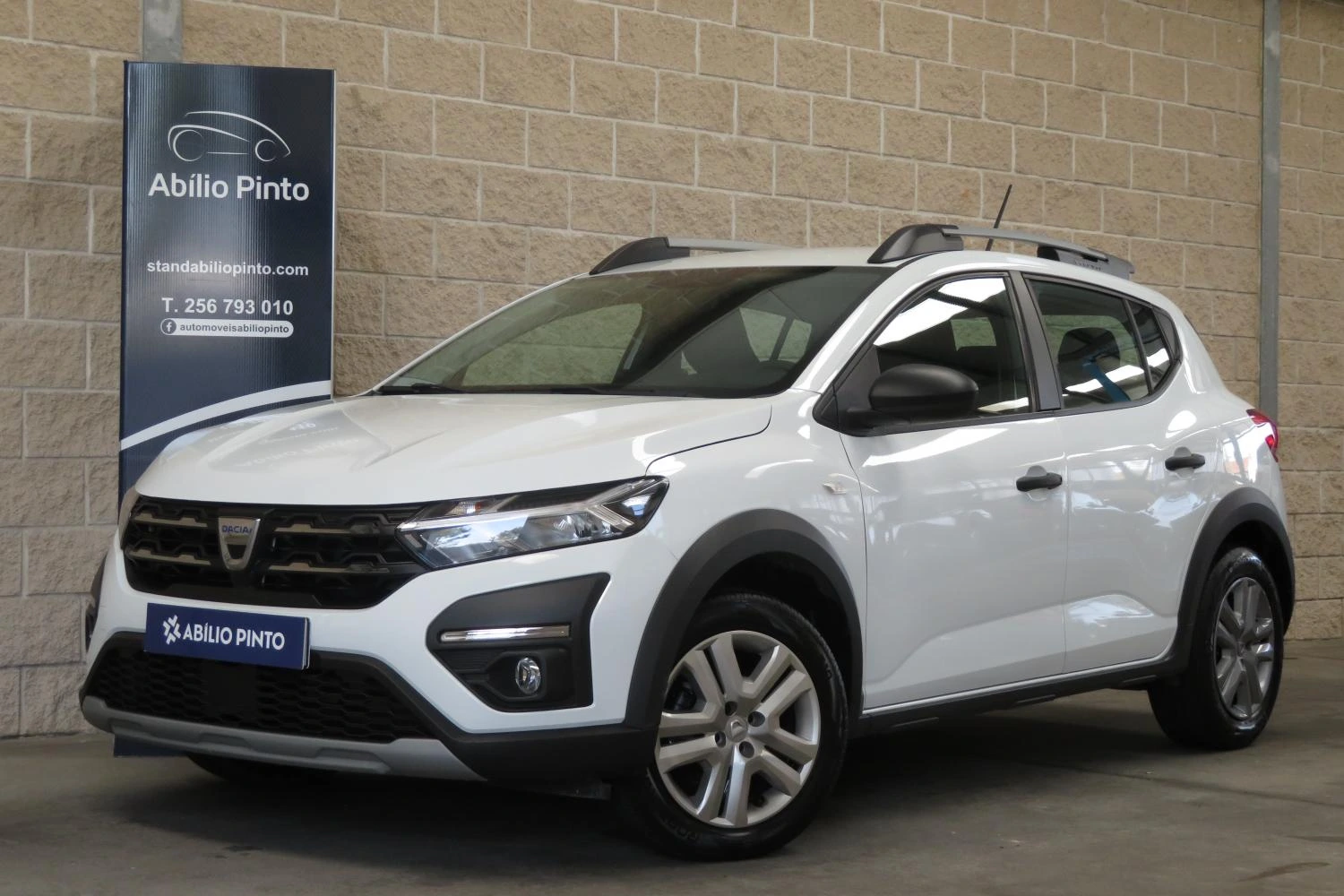 Dacia Sandero 1.0TCE STEPWAY Essential 1