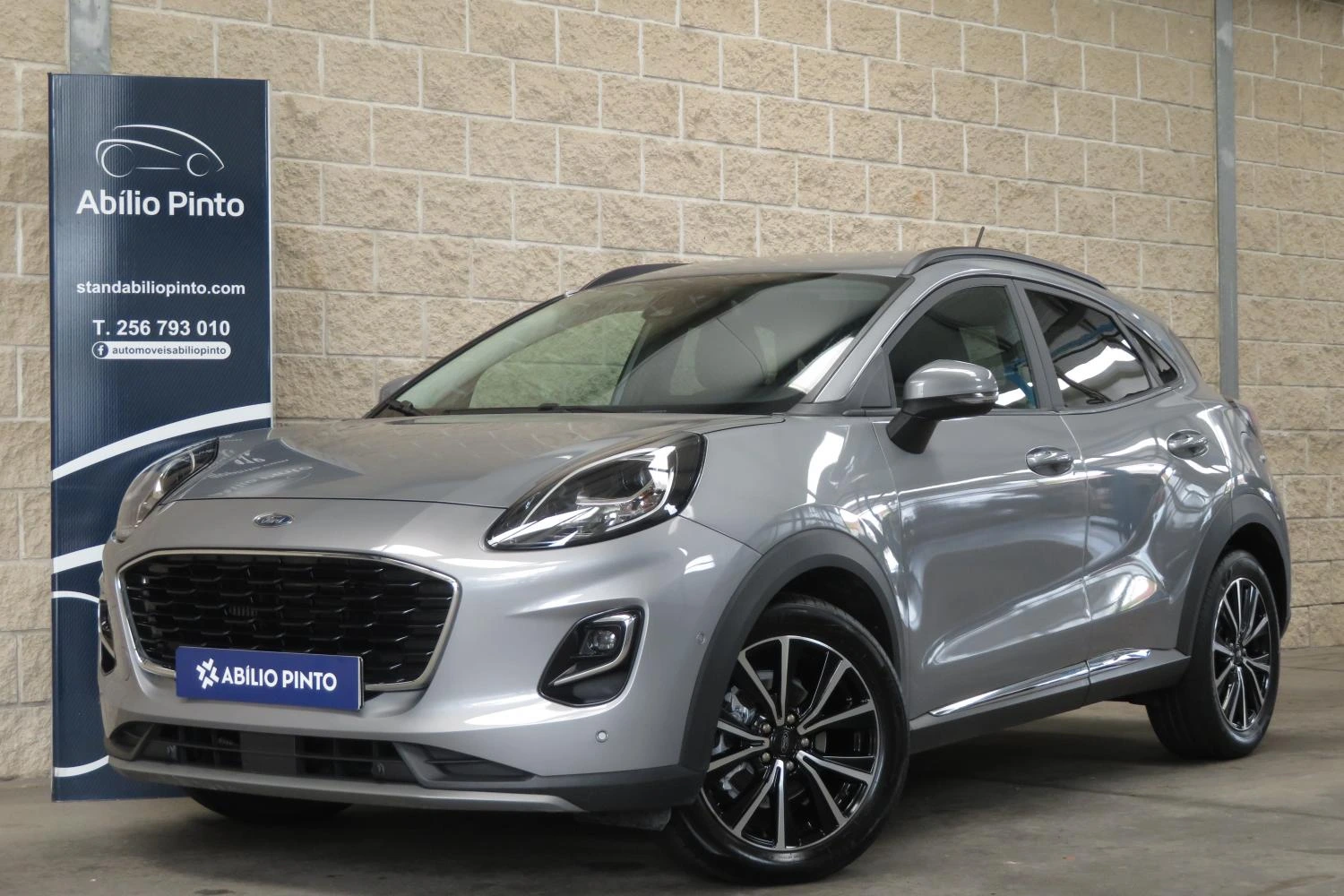 Ford Puma 1.0 EcoBoost MHEV Titanium Design 1