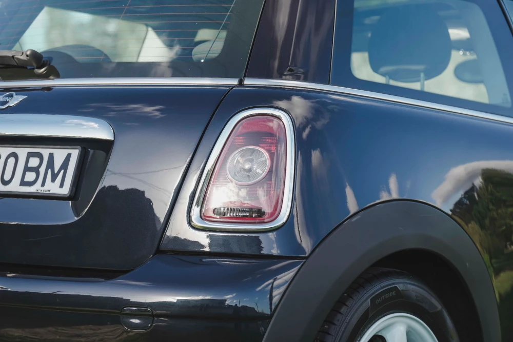 MINI 3 Portas Mini One 9