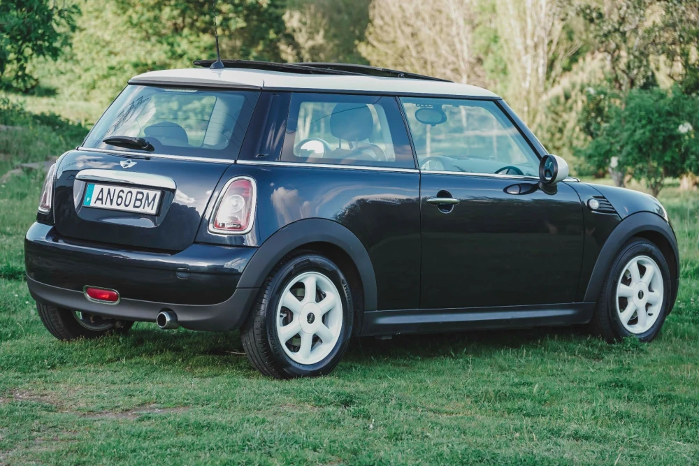 MINI 3 Portas Mini One 11