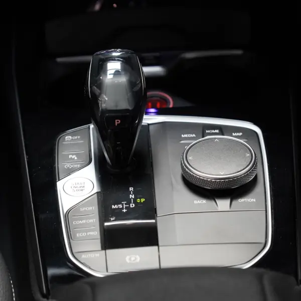 BMW 118 i Line Sport Auto 21