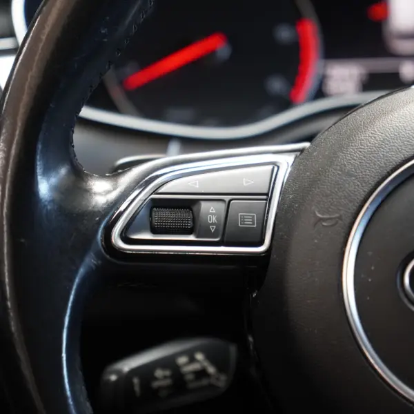 Audi A6 Avant 2.0 TDi Sport S tronic 26