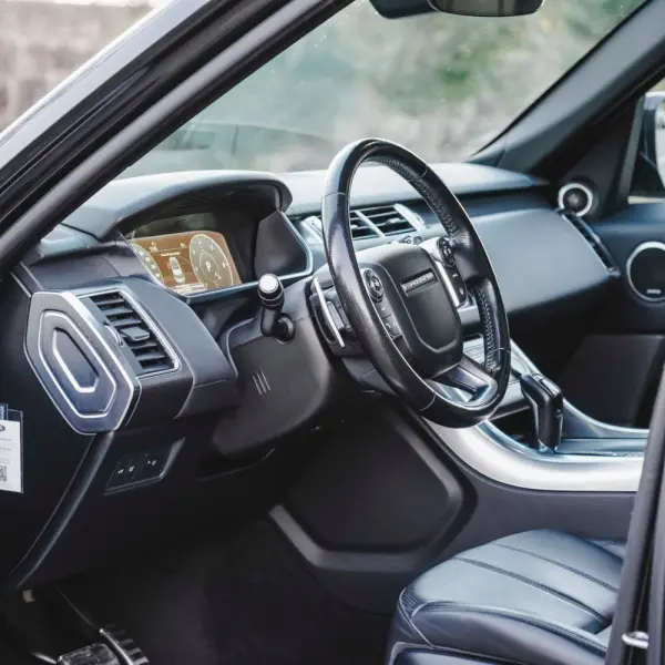 Land Rover Range Rover Sport 2.0 SD4 HSE 13