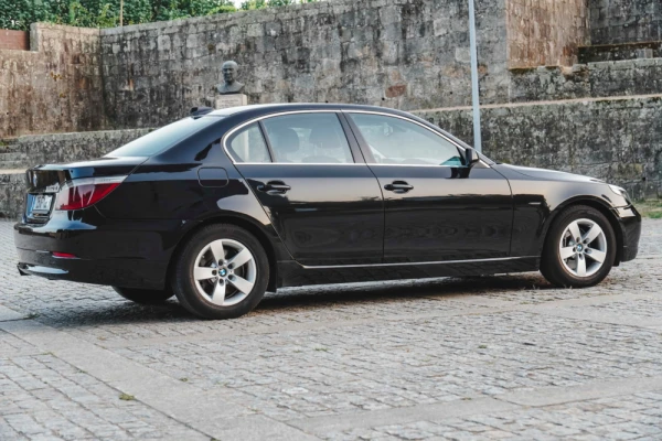 BMW 520 dA Touring Executive 6