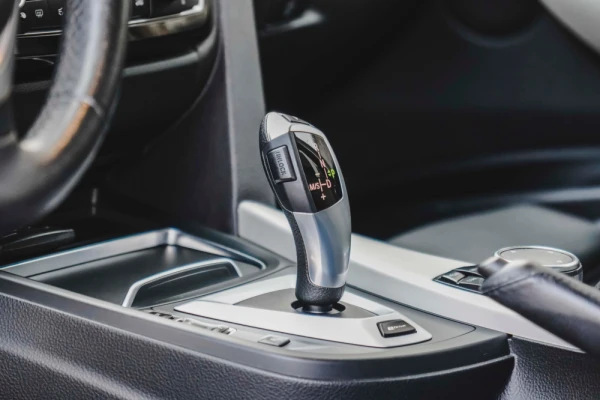 BMW 330 e Iperformance Luxury Line 13