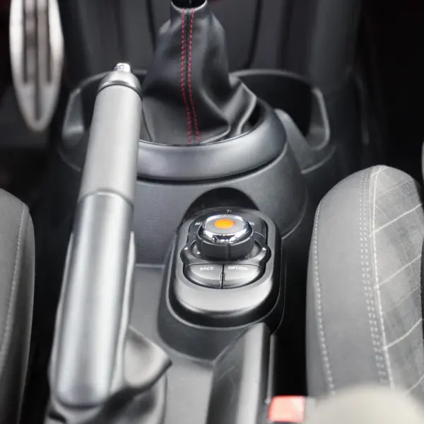 MINI 5 Portas One D 22