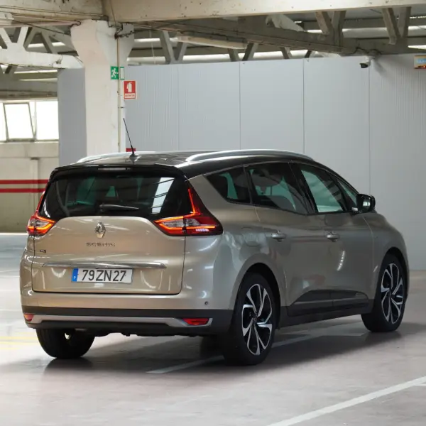 Renault Grand Scénic 1.7 Blue dCi Bose Edition EDC 44