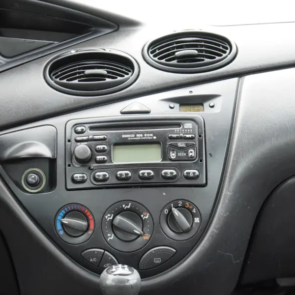 Ford Focus 1.4 Trend 13