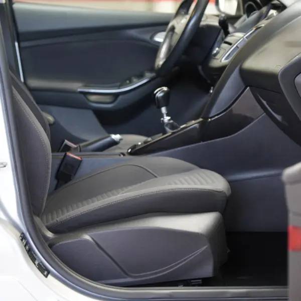 Ford Focus SW 1.0 EcoBoost Active 29