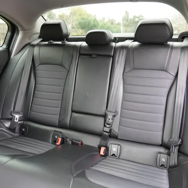 Alfa Romeo Giulia 2.2 D AT8 14