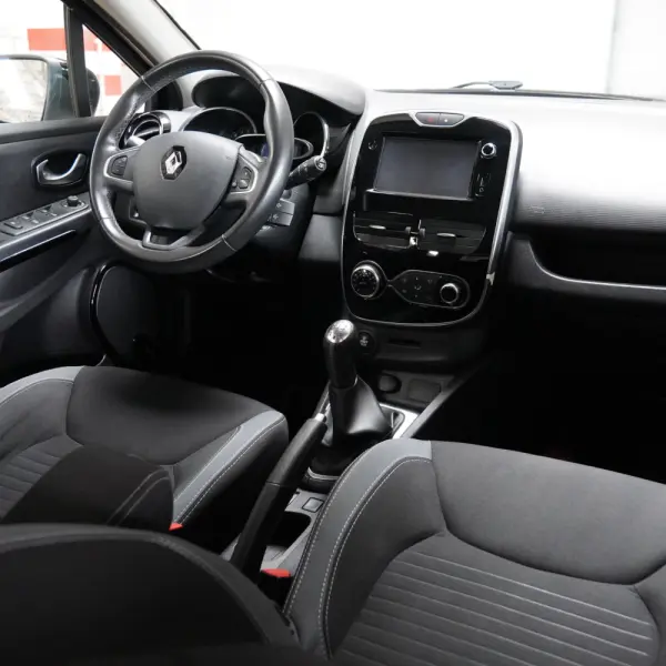 Renault Clio TCe 90 Dynamique 16
