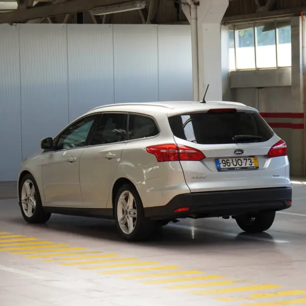 Ford Focus SW 1.0 EcoBoost Active 38
