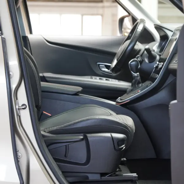 Renault Grand Scénic 1.7 Blue dCi Bose Edition EDC 35