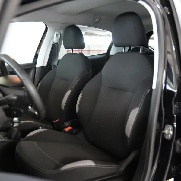 Peugeot 208 1.2 PureTech Style 9