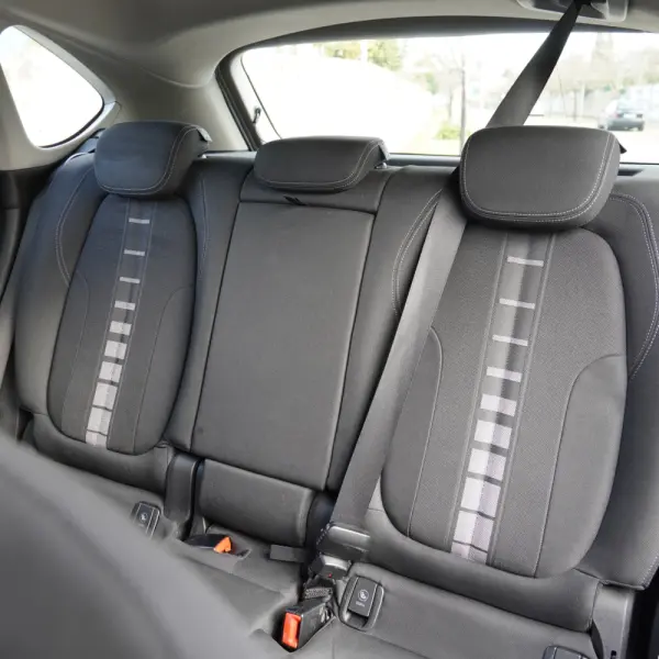 BMW 216 Active Tourer d 27