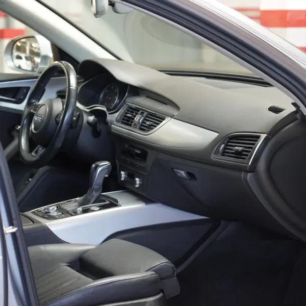 Audi A6 Avant 2.0 TDi Sport S tronic 19