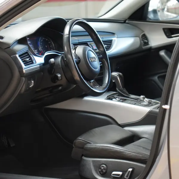 Audi A6 Avant 2.0 TDi Sport S tronic 21