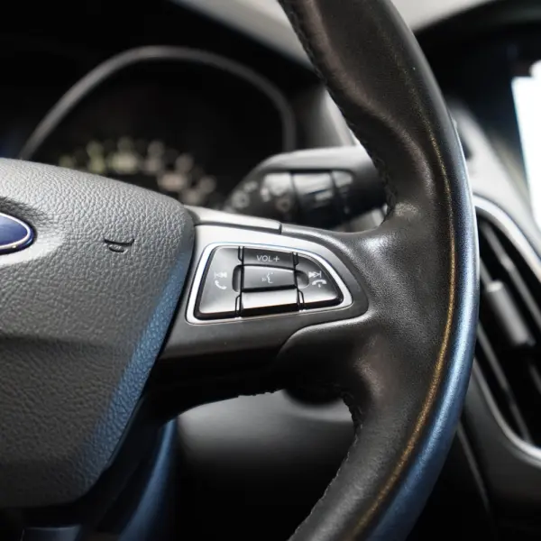 Ford Focus SW 1.0 EcoBoost Active 23