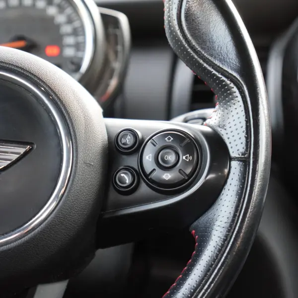 MINI 5 Portas One D 21