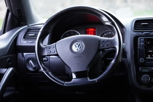 Volkswagen Scirocco 2.0 TSI Highline 12