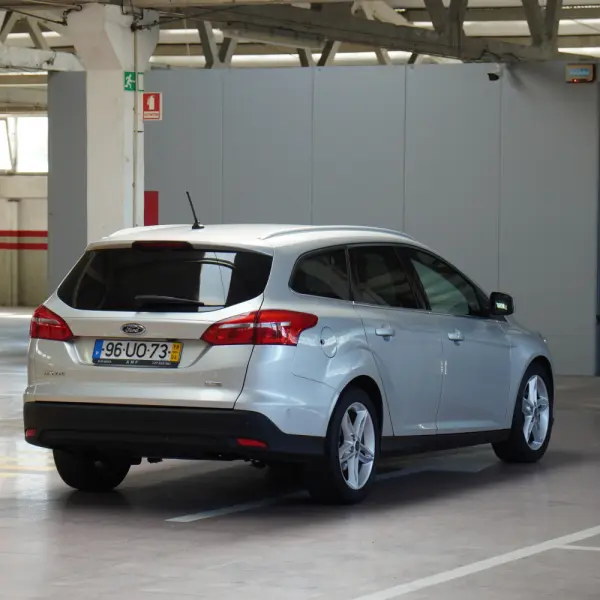 Ford Focus SW 1.0 EcoBoost Active 39