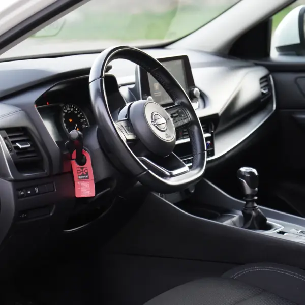 Nissan Qashqai 1.3 DIG-T MHEV 140 cv 9