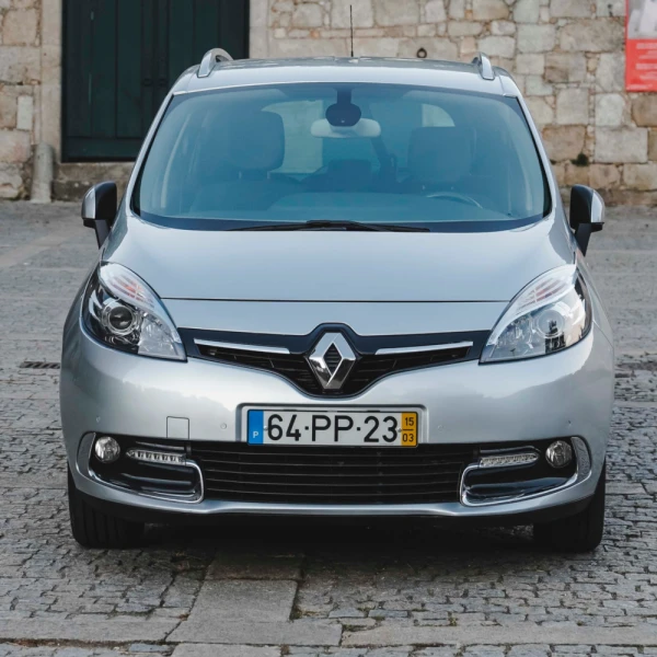 Renault Grand Scénic 1.5 dCi 110 Bose 2