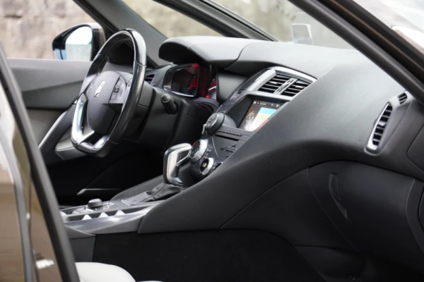 Citroën DS5 2.0 HDI 180 Business 12