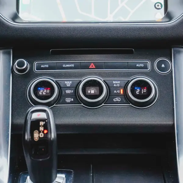 Land Rover Range Rover Sport 2.0 SD4 HSE 26