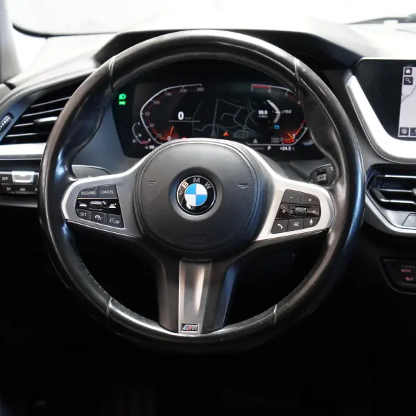 BMW 118 i Line Sport Auto 13