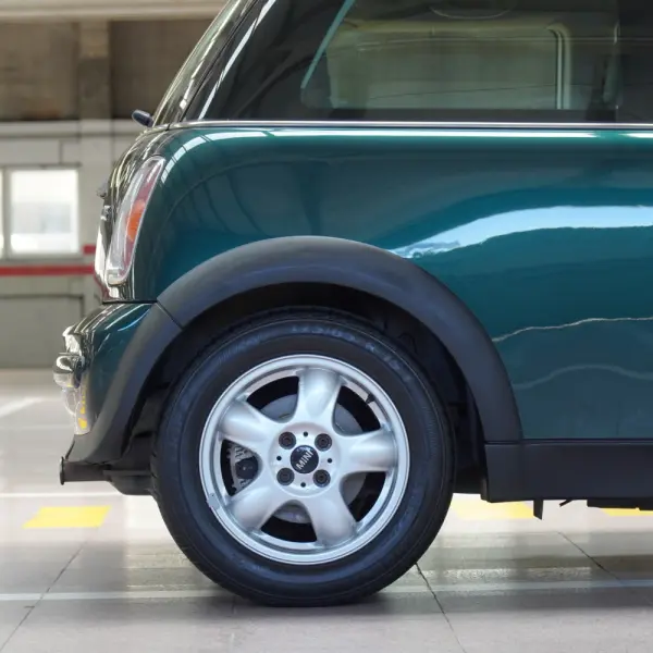 MINI 3 Portas One 1.6 27