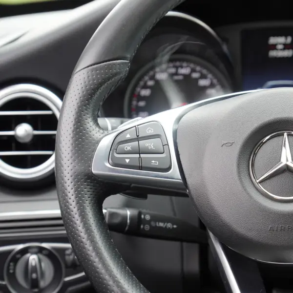 Mercedes-Benz C 220 AMG 19