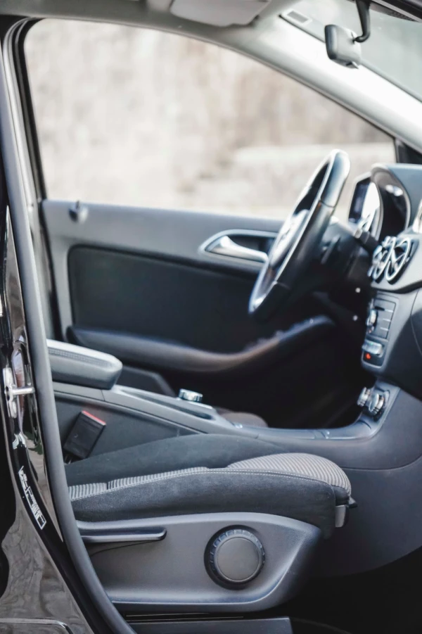 Mercedes-Benz Classe B 180D Ambition 12