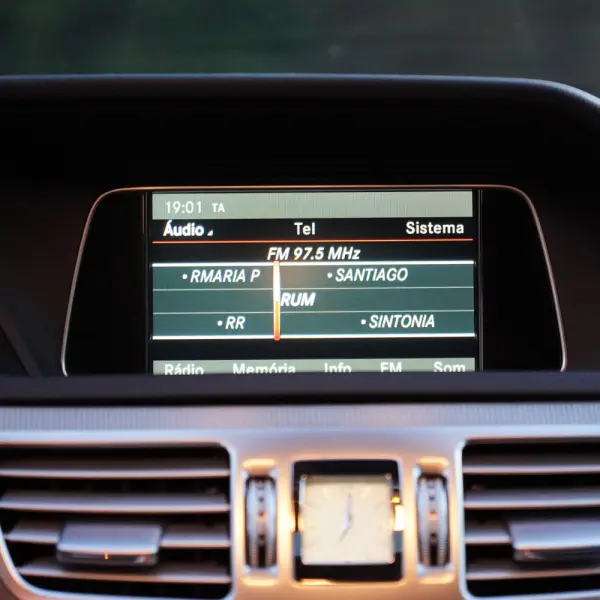 Mercedes-Benz E 300 Bluetec Hybrid Avantgarde 20