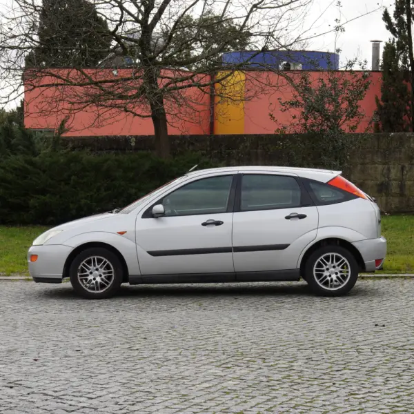 Ford Focus 1.4 Trend 5