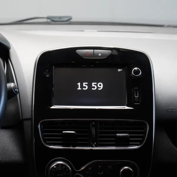 Renault Clio 0.9 TCe Intens 17