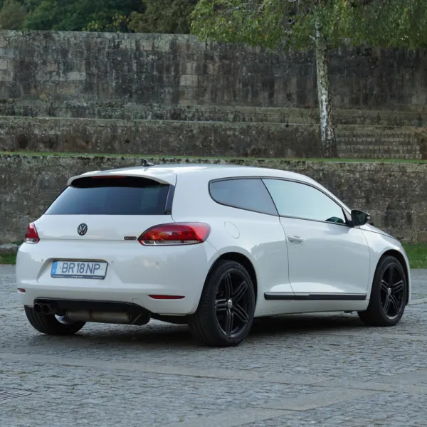 Volkswagen Scirocco 2.0 TSI Highline 6