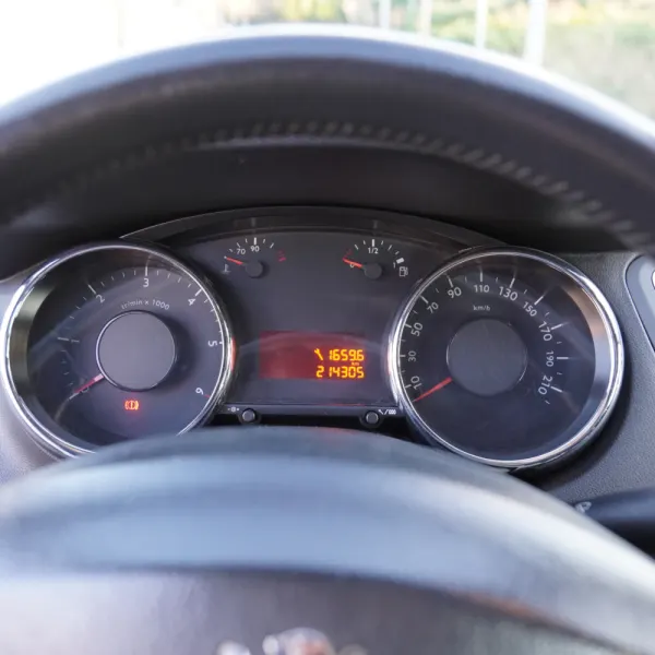 Peugeot 5008 1.6 HDi Premium 23