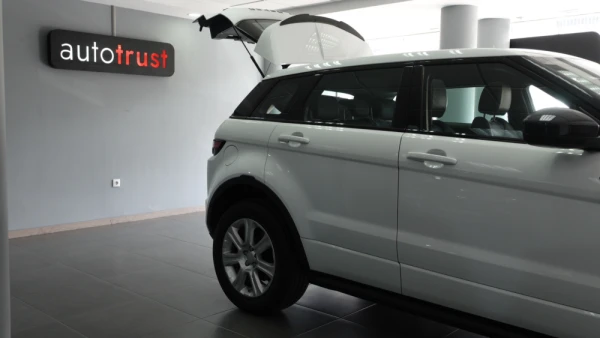 Land Rover Range Rover Evoque Outro 61