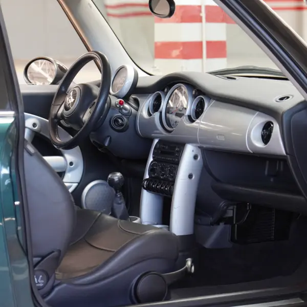 MINI 3 Portas One 1.6 13