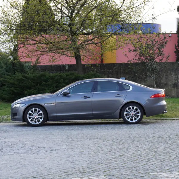 Jaguar XF 28