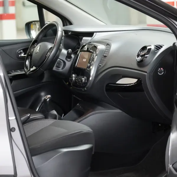Renault Captur ENERGY TCe 90 S&S Dynamique 17