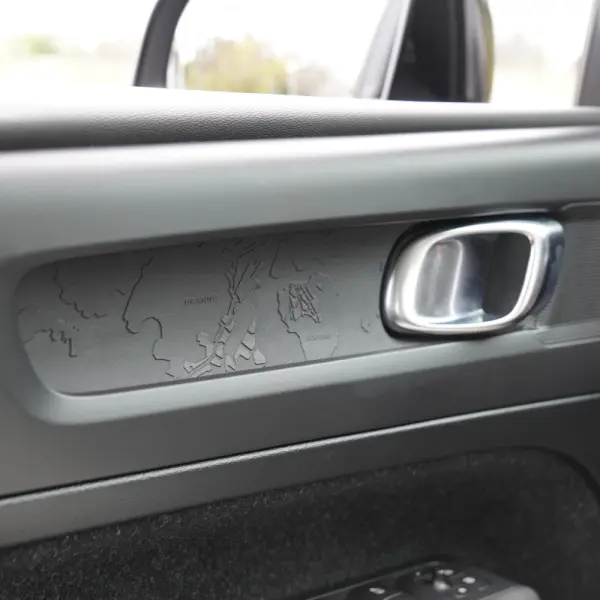 Volvo XC 40 2.0 D3 28