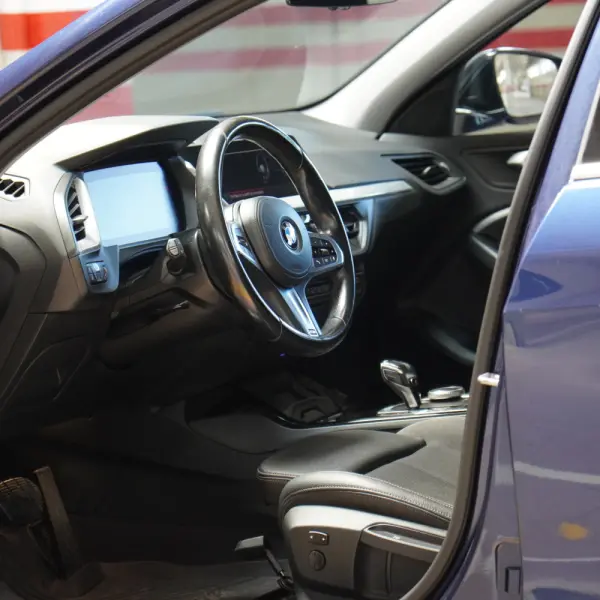 BMW 118 i Line Sport Auto 43